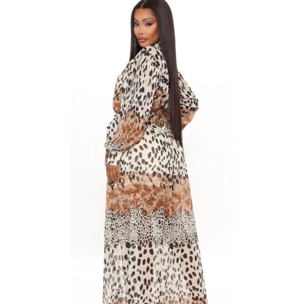 NWT Fashion Nova Wandering Free Animal Print Pleated Chiffon Maxi Dress Size M - Picture 3 of 8